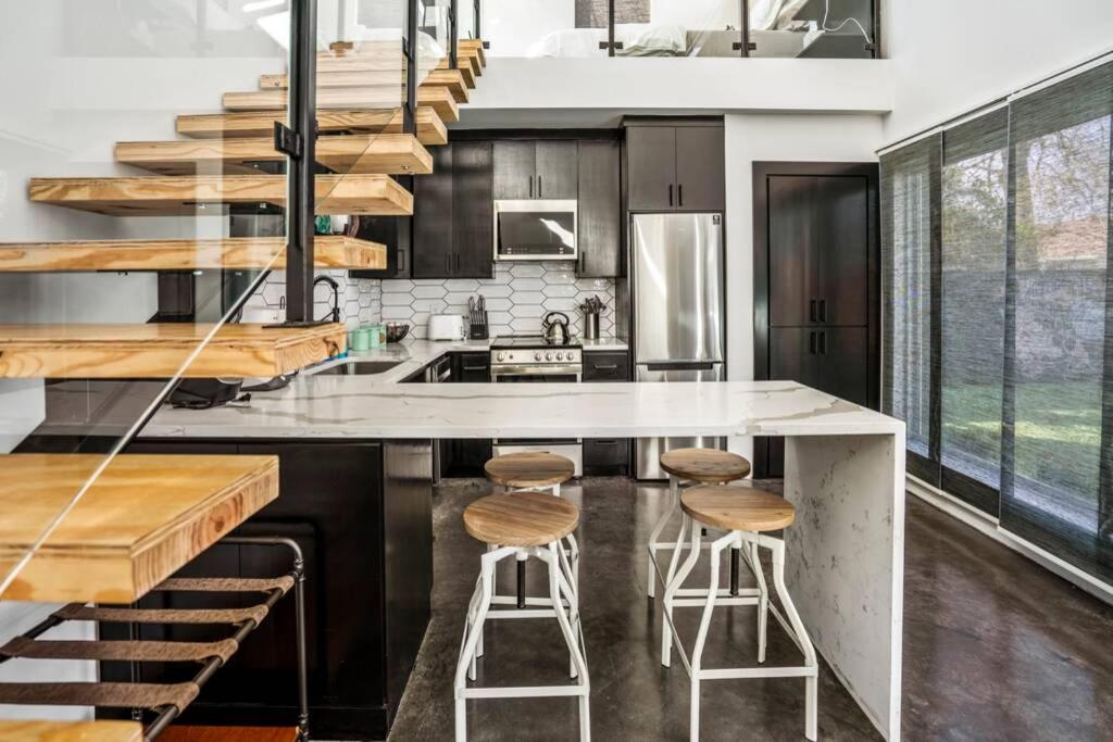 Quantum Tiny Loft At East End Revitalized Houston Exterior photo
